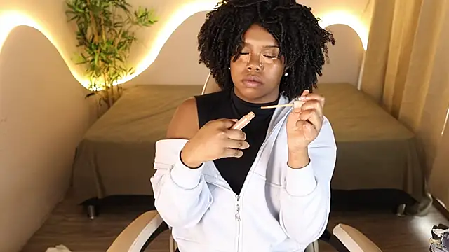 kehlannis  online show from November 4, 7:46 pm