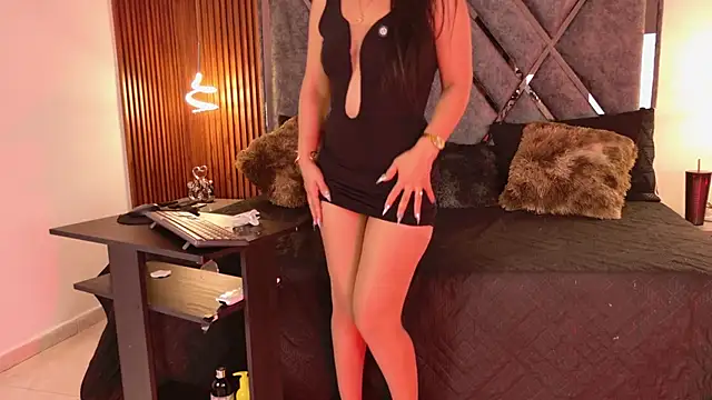 Snapshot of Dafne__Ruiz chatting on March 19, 11:31 pm Dafne Ruiz online show from March 19, 11:31 pm