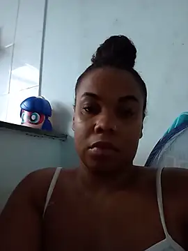 Snapshot of PrettahSantos chatting on May 22, 9:48 am PrettahSantos online show from May 22, 9:48 am
