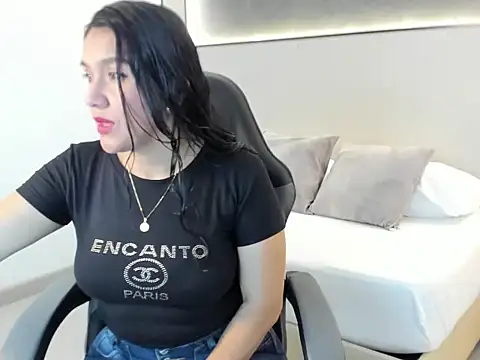 zoee zi online show from September 27, 6:57 pm