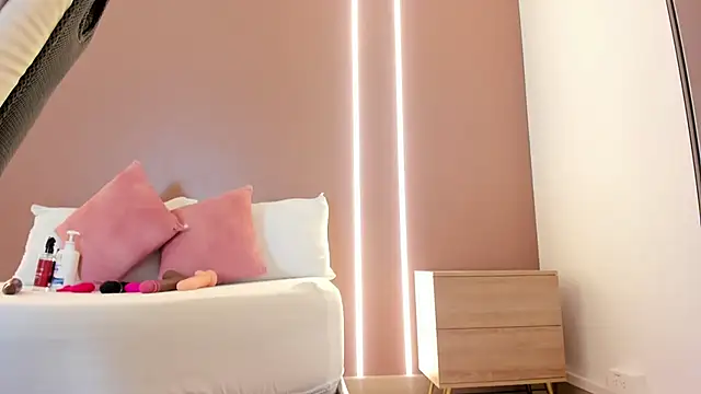 zoee zi online show from February 26, 6:51 pm