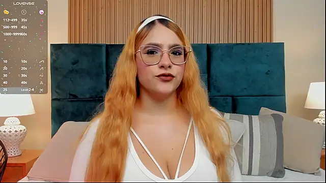 Snapshot of Amber_kiss_ chatting on May 11, 7:00 pm Amber kiss online show from May 11, 7:00 pm