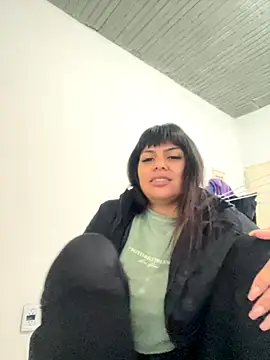 Snapshot of Bulma04 chatting on October 28, 5:15 pm Bulma04 online show from October 28, 5:15 pm