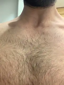 Snapshot of alessiobaz chatting on February 14, 9:17 am alessiobaz online show from February 14, 9:17 am