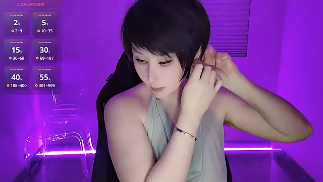 Goddess Jin online show from April 6, 1:34 pm