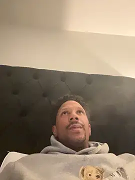 Snapshot of smuckle899 chatting on September 30, 5:45 am smuckle899 online show from September 30, 5:45 am