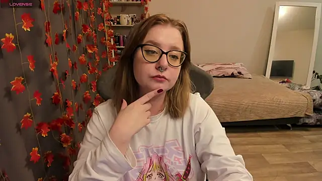 Snapshot of LovelyGirlLisa chatting on October 10, 2:38 pm LovelyGirlLisa online show from October 10, 2:38 pm