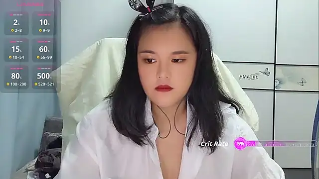 Snapshot of Qian-Qian chatting on October 13, 1:44 pm Qian-Qian online show from October 13, 1:44 pm