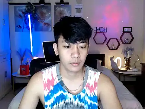 Snapshot of niel_cumshow chatting on February 18, 10:06 pm niel cumshow online show from February 18, 10:06 pm