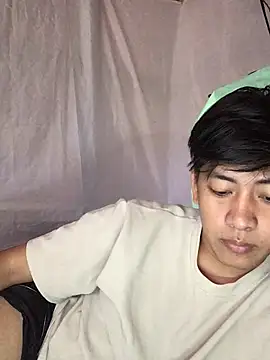 Snapshot of niel_cumshow chatting on July 24, 8:45 am niel cumshow online show from July 24, 8:45 am
