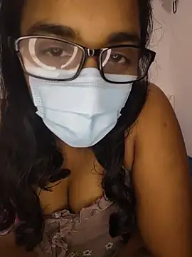 Snapshot of sexybolegirl chatting on June 22, 3:25 am sexybolegirl online show from June 22, 3:25 am