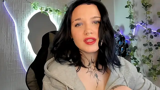 Snapshot of Elastikisss chatting on May 18, 11:32 pm Elastikisss online show from May 18, 11:32 pm