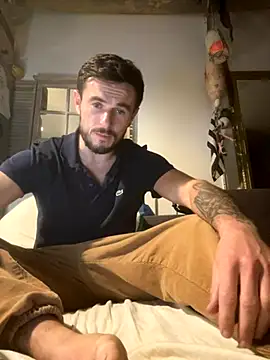 Snapshot of PabloelBraquemart chatting on November 16, 11:10 pm PabloelBraquemart online show from November 16, 11:10 pm