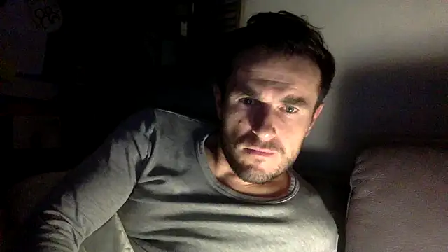 Snapshot of PabloelBraquemart chatting on February 15, 9:00 pm PabloelBraquemart online show from February 15, 9:00 pm
