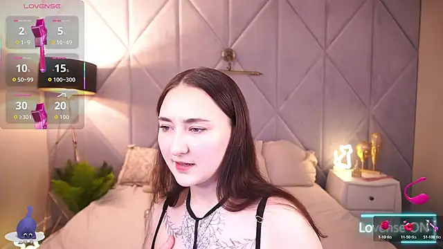 SashaDuvalle online show from November 12, 8:30 pm