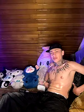 Snapshot of Craxxx69 chatting on October 20, 5:52 am Craxxx69 online show from October 20, 5:52 am