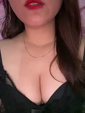 Snapshot of Lusi-sexy chatting on June 2, 2:13 am Lusi-sexy online show from June 2, 2:13 am
