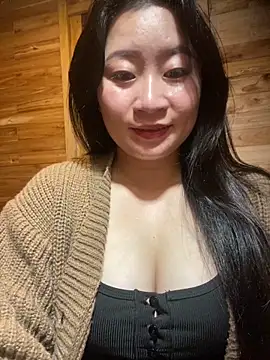 violet-00 online show from February 25, 1:54 pm