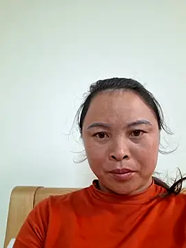 xuxulovezz online show from December 17, 5:13 am