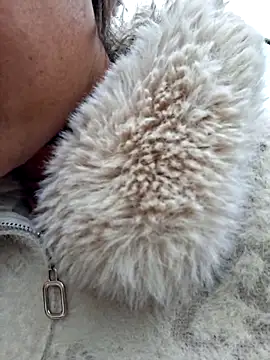 xuxulovezz online show from January 7, 2:14 am