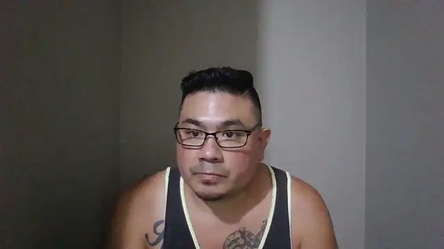 Snapshot of TheChino69 chatting on October 1, 3:12 am TheChino69 online show from October 1, 3:12 am