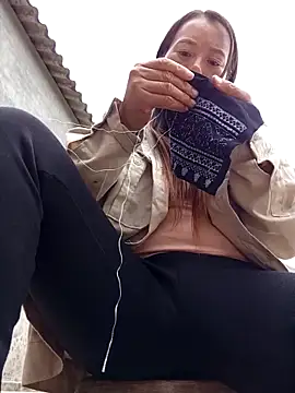 Snapshot of Smile-sexy chatting on November 3, 6:25 am Smile-sexy online show from November 3, 6:25 am