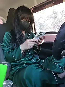 Helen-Tran online show from February 1, 1:59 am