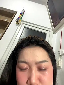 Snapshot of -Halley- chatting on September 22, 11:01 am -Halley- online show from September 22, 11:01 am