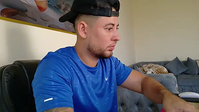 Snapshot of maximus888A chatting on July 15, 4:51 am maximus888A online show from July 15, 4:51 am