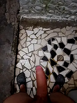 Snapshot of SALCEDO_041198 chatting on October 7, 12:24 pm SALCEDO 041198 online show from October 7, 12:24 pm