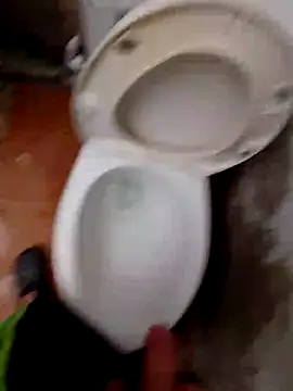 Snapshot of SALCEDO_041198 chatting on October 19, 2:07 pm SALCEDO 041198 online show from October 19, 2:07 pm