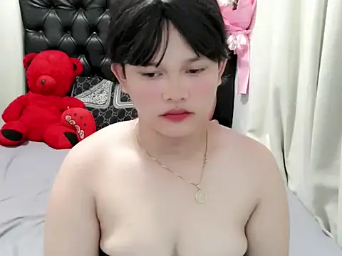 Snapshot of chennybbgirl chatting on June 19, 2:32 pm chennybbgirl online show from June 19, 2:32 pm