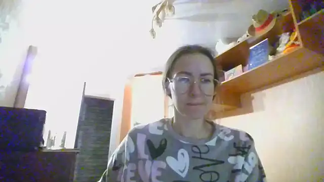 Snapshot of Norivann chatting on October 20, 5:08 am Norivann online show from October 20, 5:08 am
