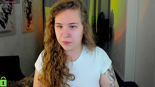 Snapshot of Elsie_Cutties chatting on May 2, 1:10 am Elsie Cutties online show from May 2, 1:10 am