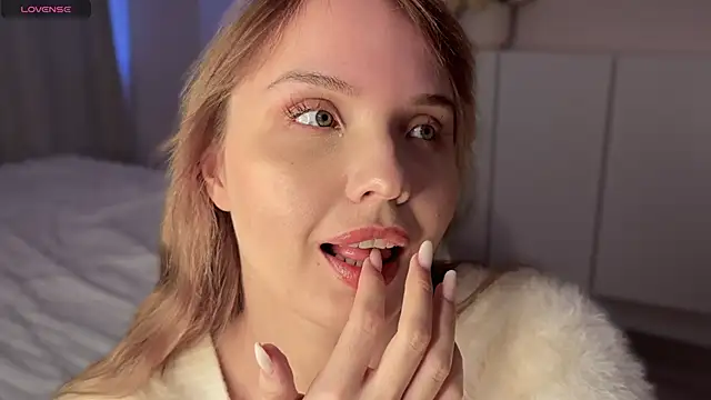 Snapshot of catherine__meow chatting on November 18, 8:41 am catherine meow online show from November 18, 8:41 am