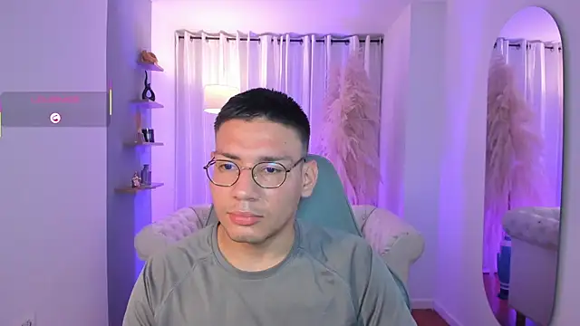 marcuswildx online show from September 22, 12:18 pm