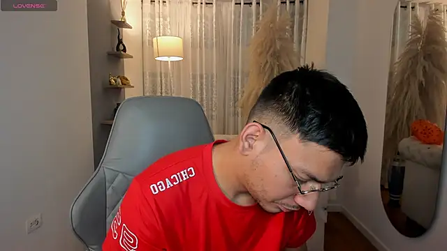 marcuswildx online show from October 7, 11:40 am