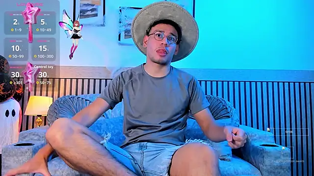 marcuswildx online show from October 15, 6:52 pm