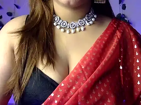 Snapshot of Aaliya02 chatting on February 15, 6:21 am Aaliya02 online show from February 15, 6:21 am