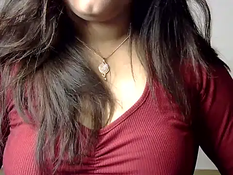 Snapshot of Aaliya02 chatting on June 7, 1:21 am Aaliya02 online show from June 7, 1:21 am