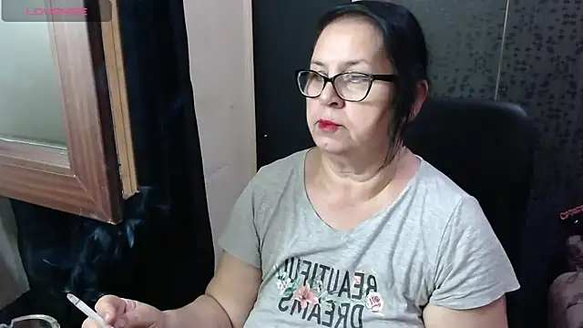Snapshot of MissSanjanne chatting on August 2, 2:10 am MissSanjanne online show from August 2, 2:10 am