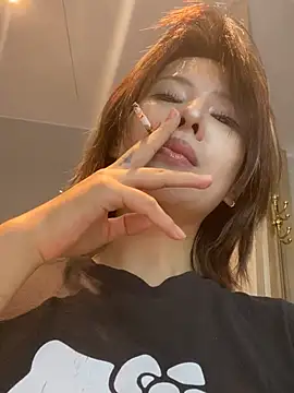 Snapshot of miumiu-66 chatting on July 25, 12:25 pm miumiu-66 online show from July 25, 12:25 pm