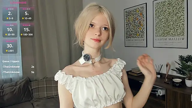 LaureMestler online show from November 28, 8:06 am