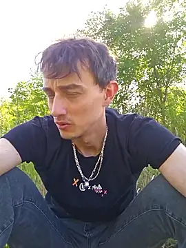 Snapshot of Chrisou73 chatting on June 14, 3:47 pm Chrisou73 online show from June 14, 3:47 pm