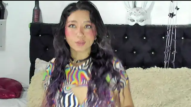 Snapshot of ValeryTatto chatting on May 5, 10:23 am ValeryTatto online show from May 5, 10:23 am