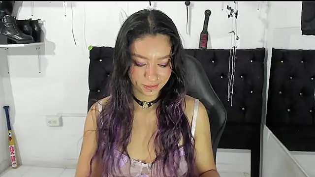 Snapshot of ValeryTatto chatting on June 2, 1:24 pm ValeryTatto online show from June 2, 1:24 pm