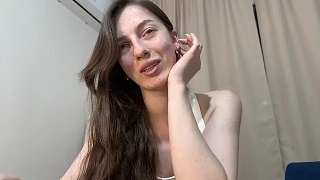 Snapshot of Prettyyy_Angel chatting on May 23, 7:40 pm Prettyyy Angel online show from May 23, 7:40 pm