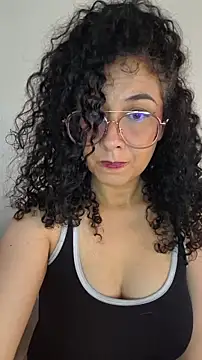 Snapshot of LondonHilton chatting on February 17, 3:19 pm LondonHilton online show from February 17, 3:19 pm