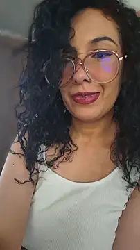 Snapshot of LondonHilton chatting on February 25, 3:10 pm LondonHilton online show from February 25, 3:10 pm