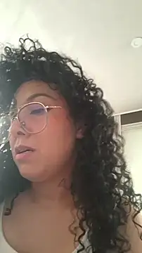 Snapshot of LondonHilton chatting on March 1, 9:17 pm LondonHilton online show from March 1, 9:17 pm